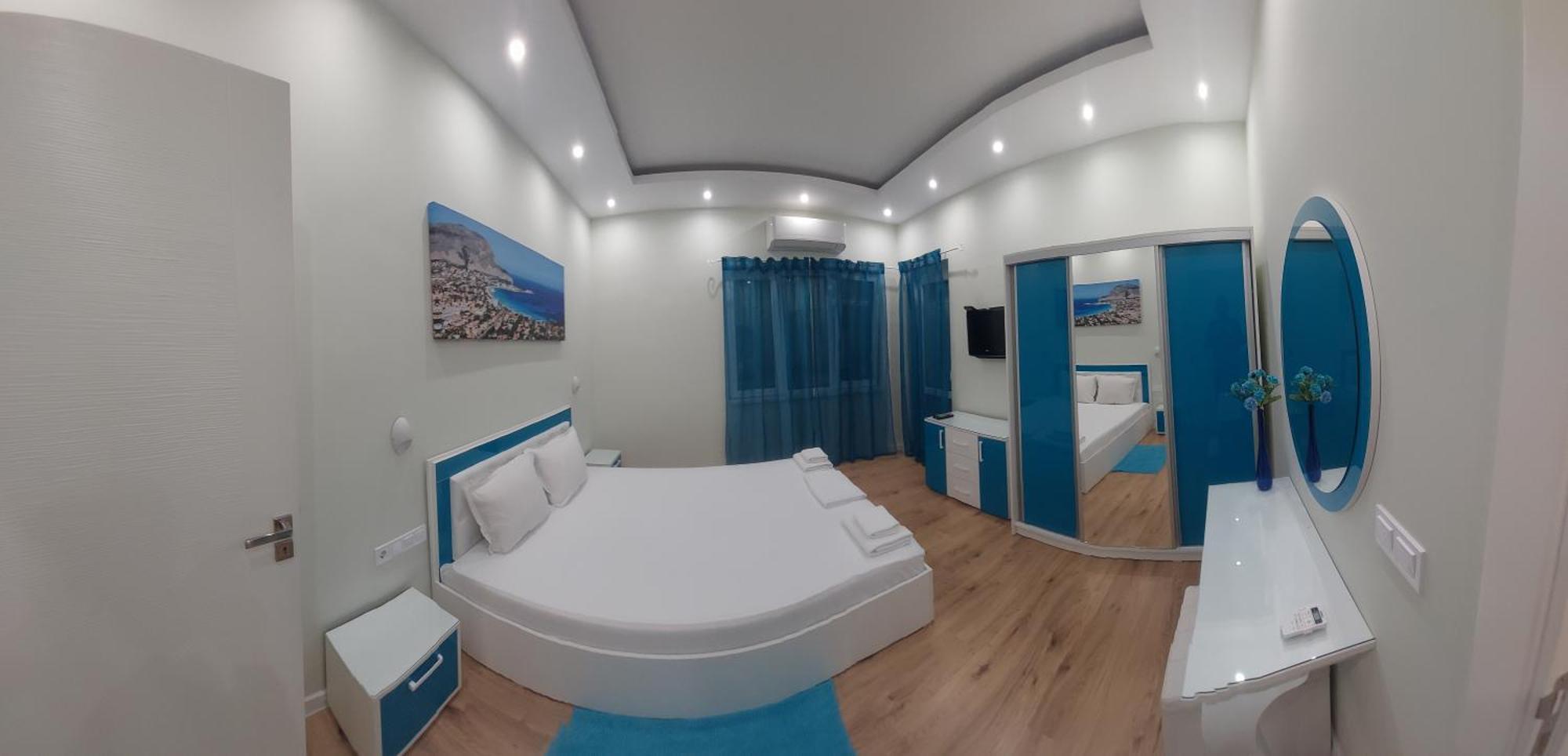 Апартамент Pink & Blue - 2Bdr With Balcony - Wi-Fi Varna Exterior foto